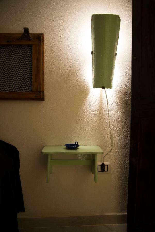 A Mi Manera Hotel ซัสซารี ภายนอก รูปภาพ